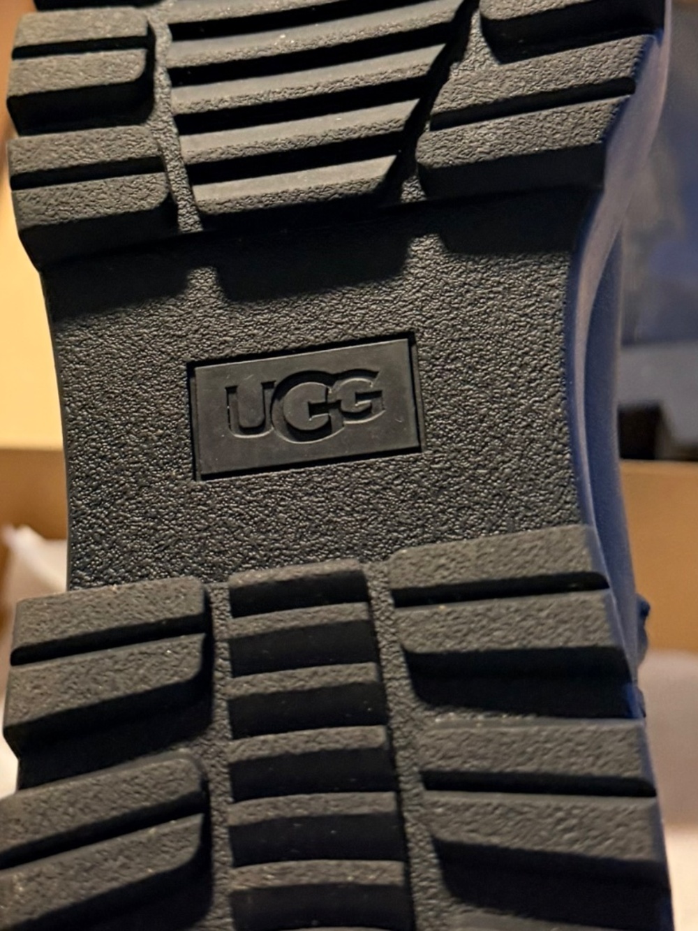 Boots - Picture 4 of 6